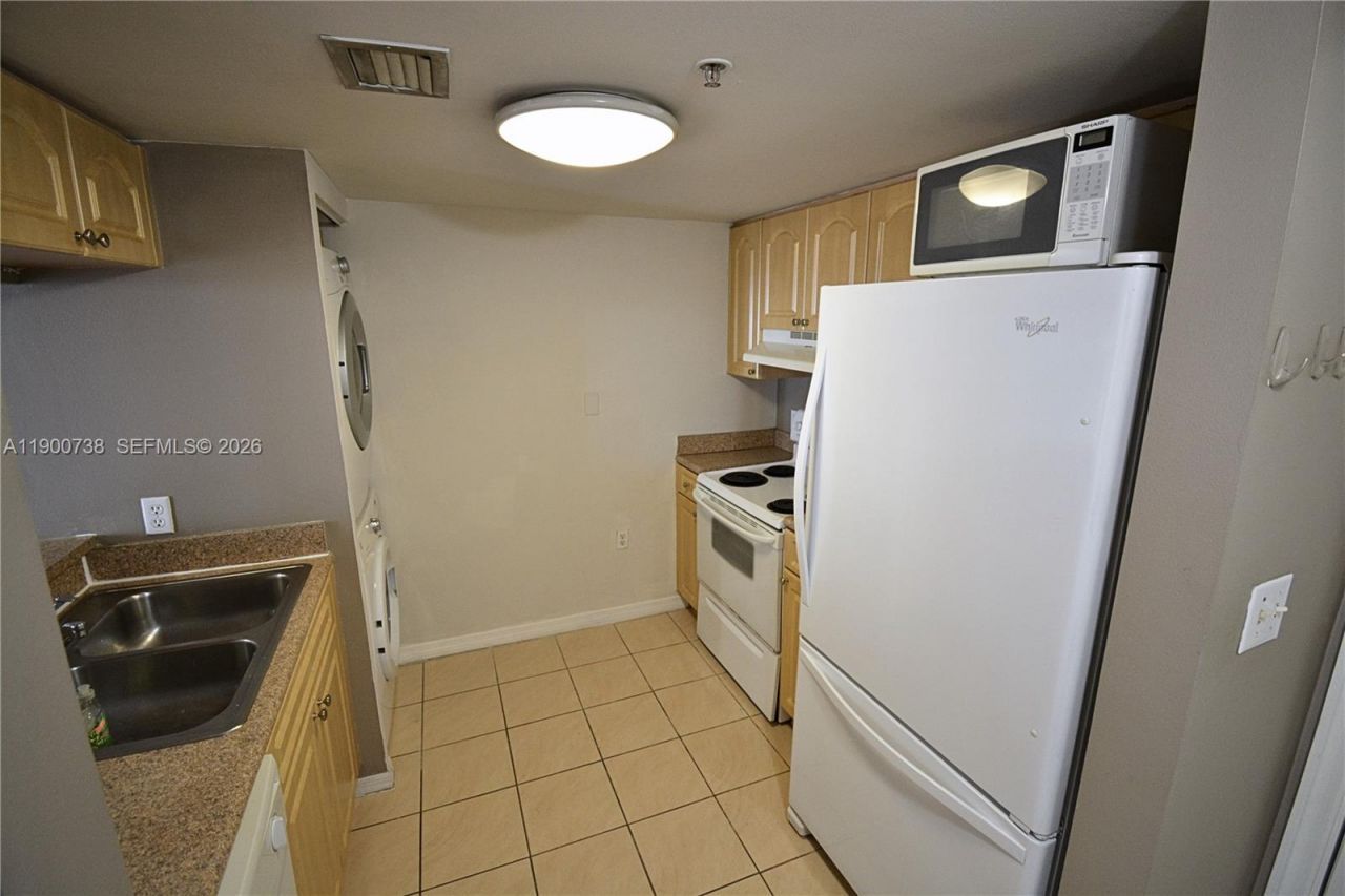 102 SW 6th Ave, Unit 501, Miami, FL 33130 Photo