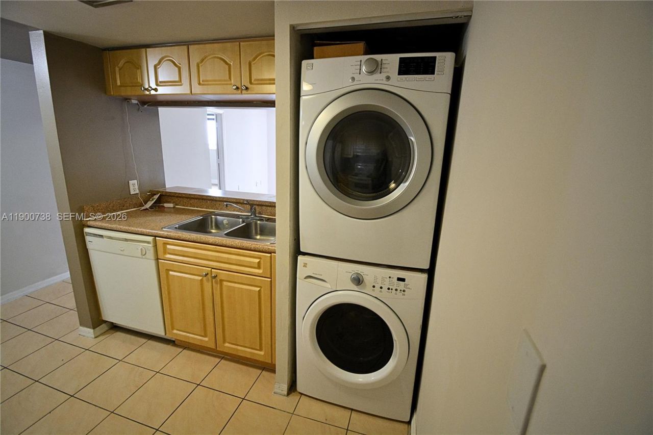 102 SW 6th Ave, Unit 501, Miami, FL 33130 Photo