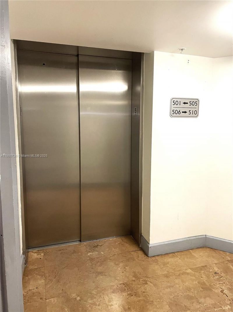 102 SW 6th Ave, Unit 501, Miami, FL 33130 Photo