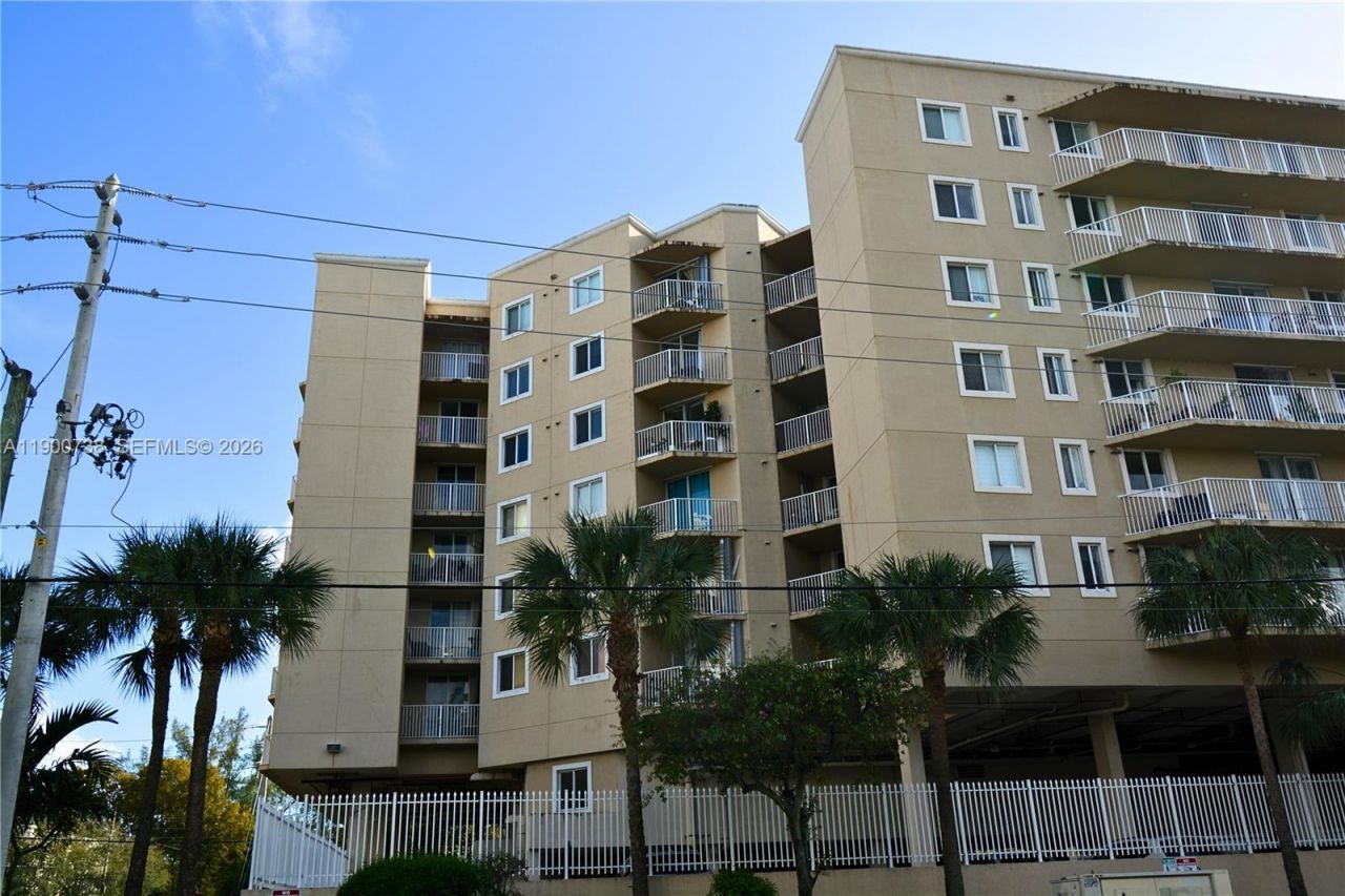 102 SW 6th Ave, Unit 501, Miami, FL 33130 Photo