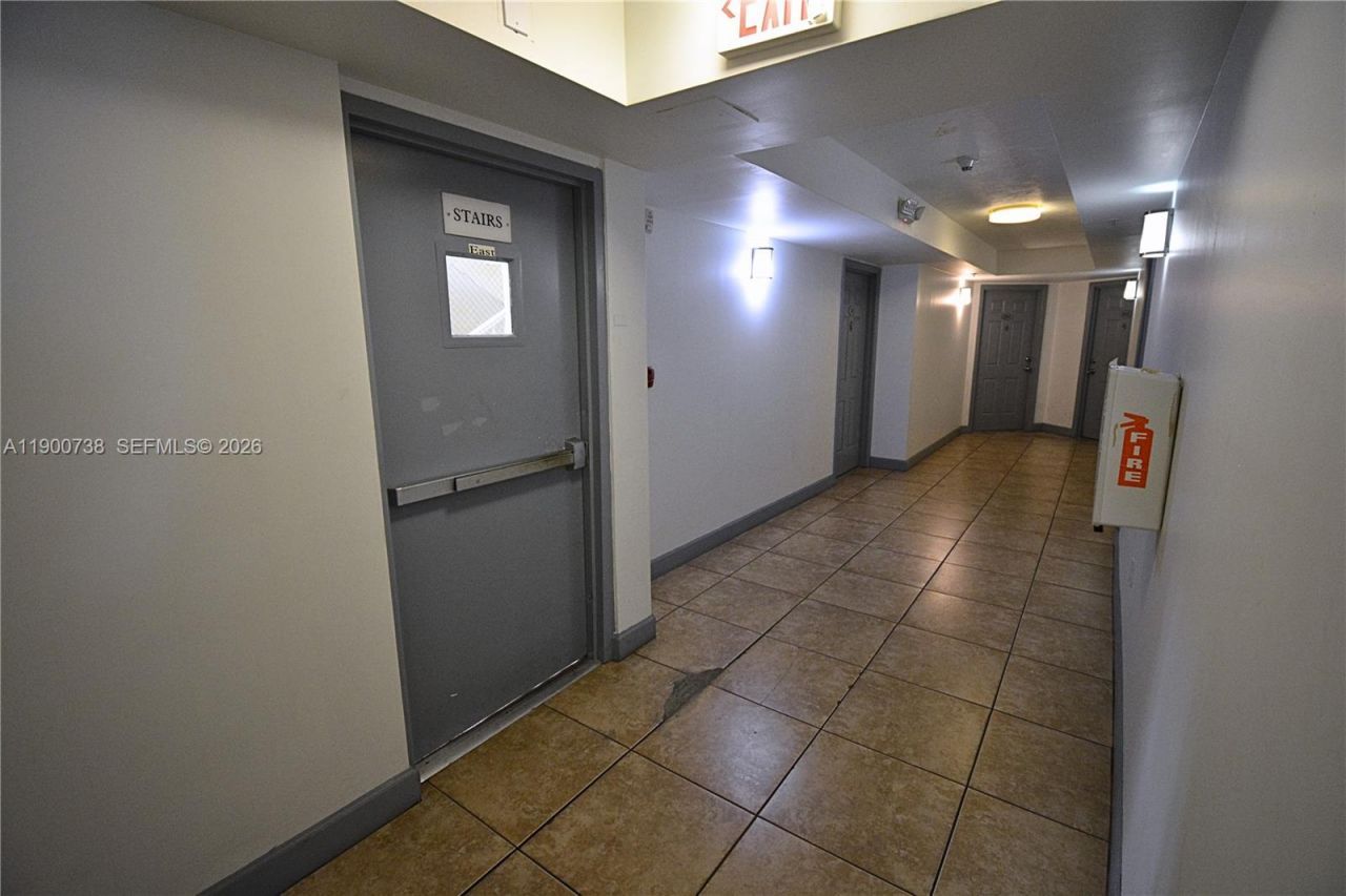 102 SW 6th Ave, Unit 501, Miami, FL 33130 Photo