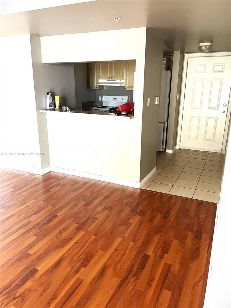 102 SW 6th Ave, Unit 501, Miami, FL 33130 Photo