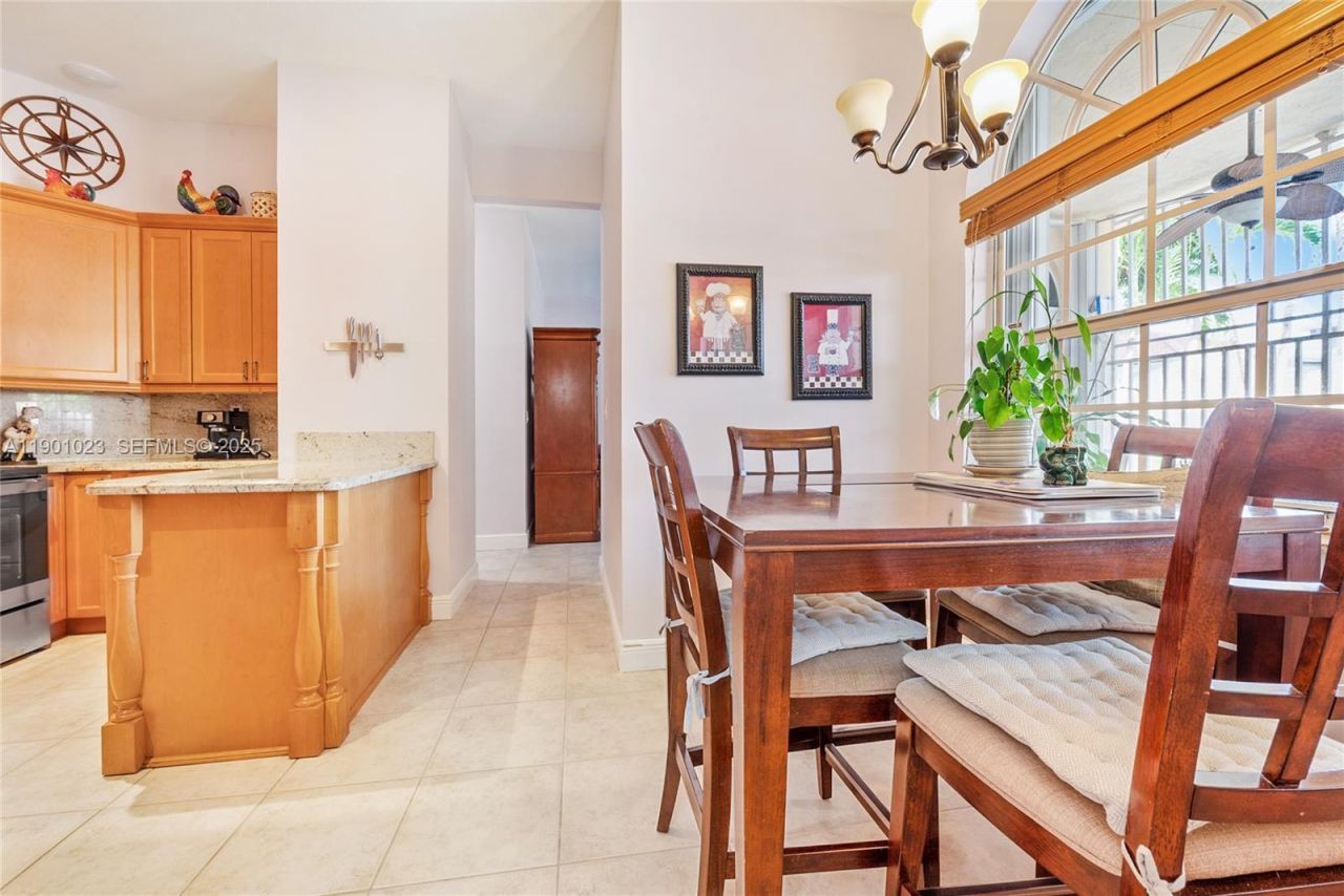 3743 SW 133rd Pl, Miami, FL 33175 Photo