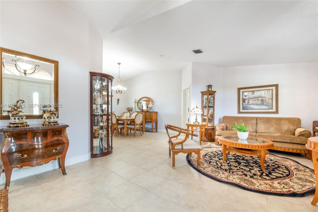 3743 SW 133rd Pl, Miami, FL 33175 Photo