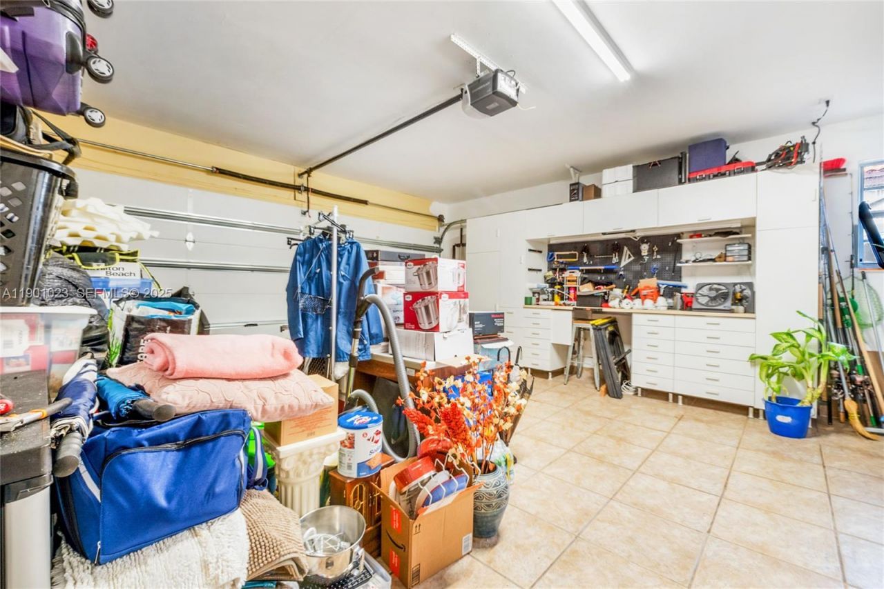 3743 SW 133rd Pl, Miami, FL 33175 Photo