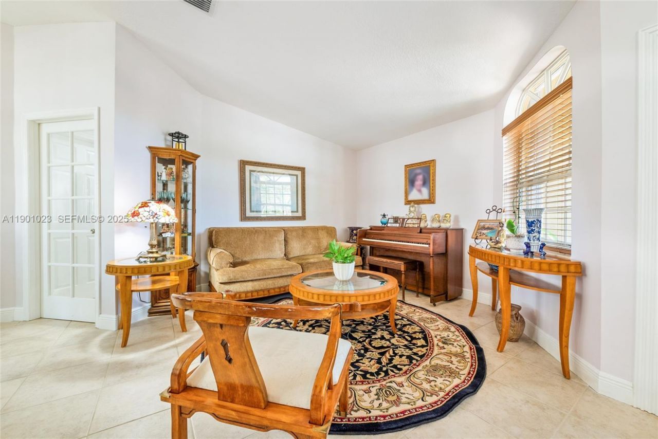 3743 SW 133rd Pl, Miami, FL 33175 Photo