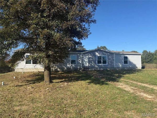 15841 Nickel Drive, Phillipsburg, MO 65722