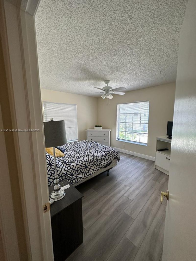 6600 NE 22nd Way, Unit 2322, Fort Lauderdale, FL 33308 Photo