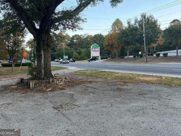 5356 N Henry Boulevard, Stockbridge, GA 30281