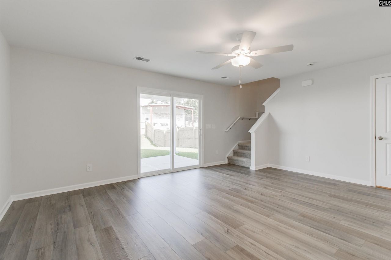 213 Laurinton Farms Drive Photo 13