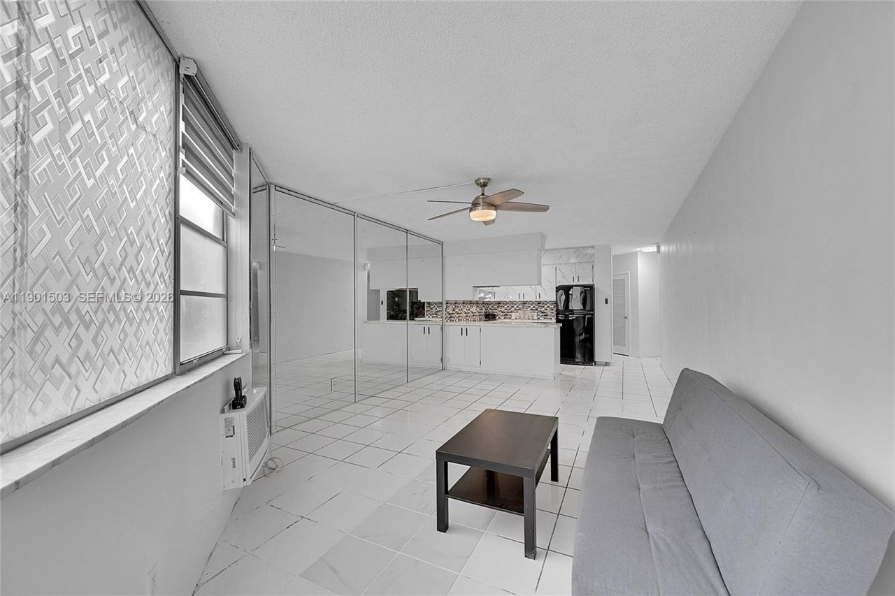 1936 S Ocean Dr, Unit 10B, Hallandale Beach, FL 33009 Photo