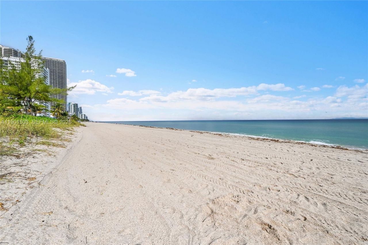 1936 S Ocean Dr, Unit 10B, Hallandale Beach, FL 33009 Photo