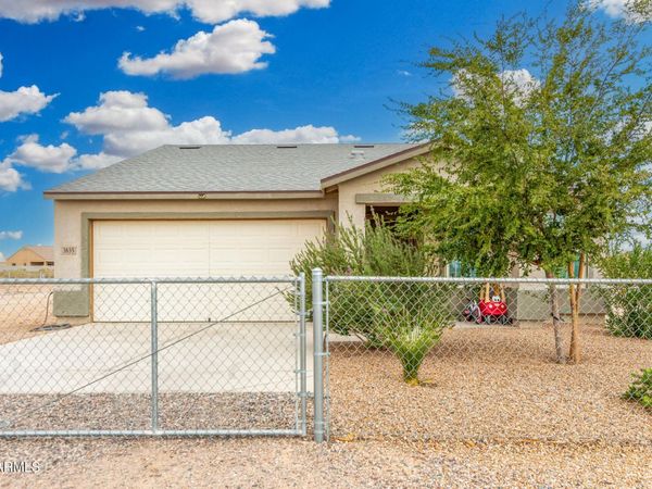 3635 N BANDELIER Drive, Eloy, AZ 85131