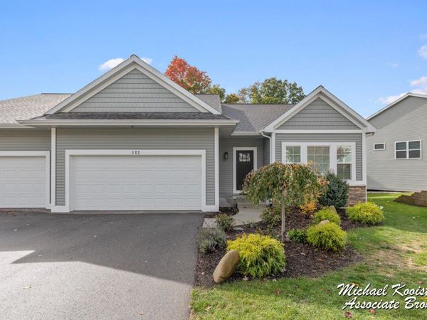 122 Blue Violet Lane NE, Unit 99, Comstock Park, MI 49321