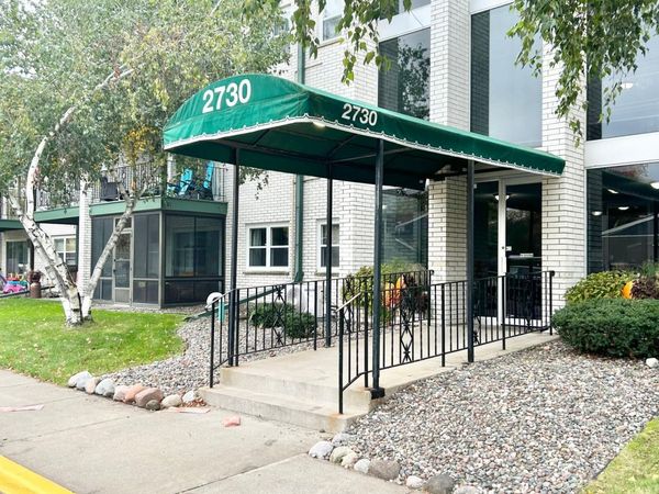 2730 Dale Street N, Unit D309, Roseville, MN 55113
