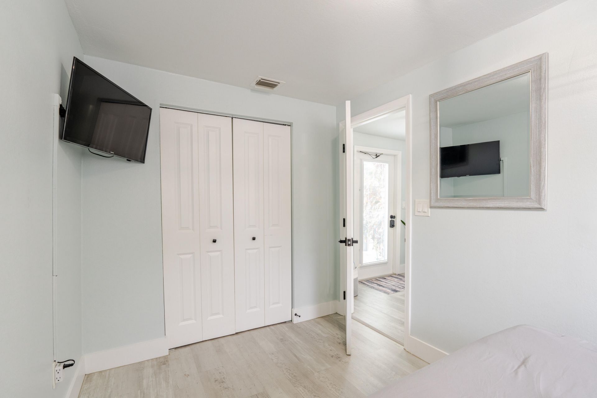 424 Malverne Road, West Palm Beach, FL 33405 Photo