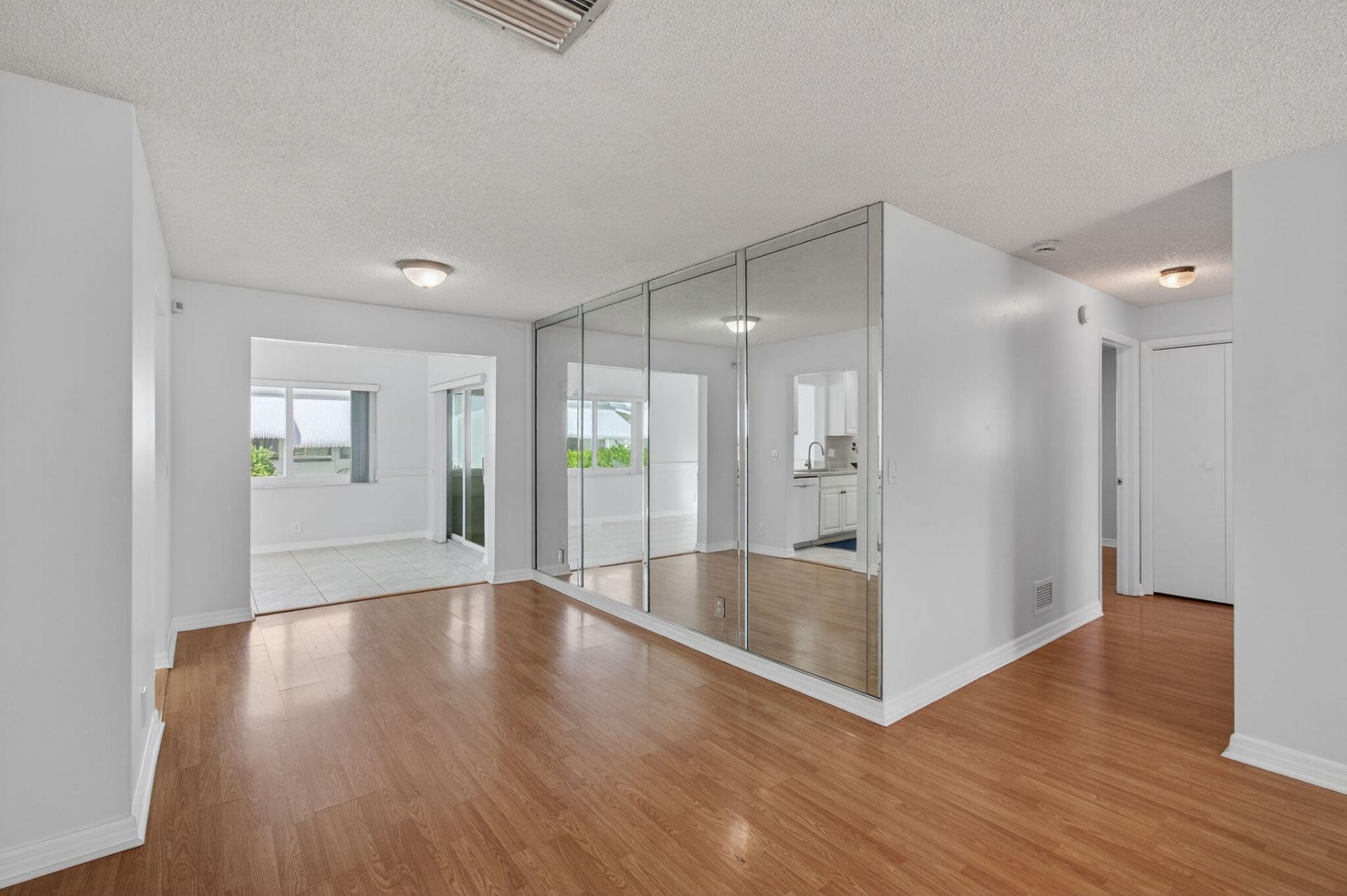 2095 SW 13th Terrace, Boynton Beach, FL 33426 Photo