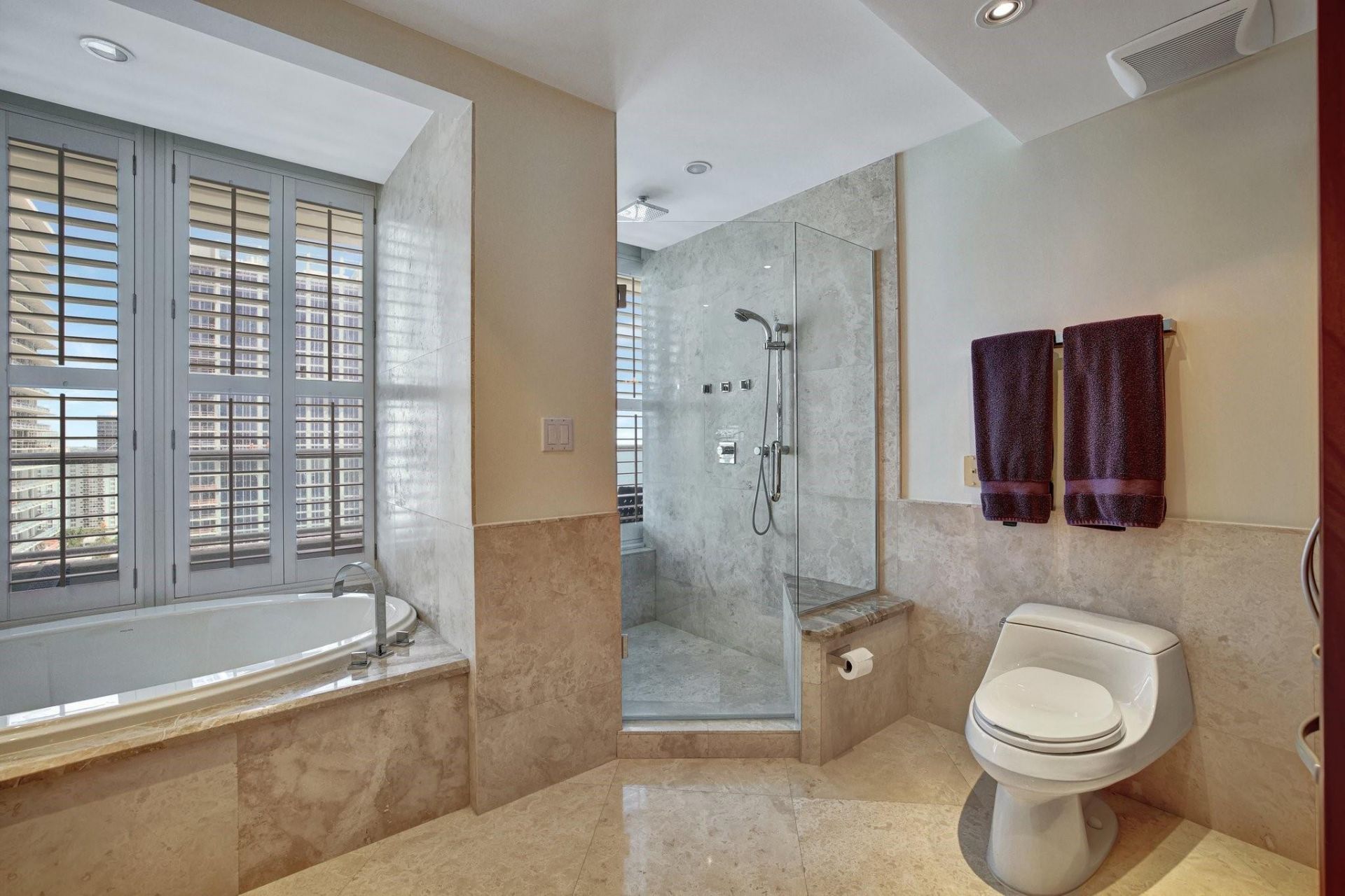 1 N Fort Lauderdale Beach Boulevard, Unit 1801 / 180, Fort Lauderdale, FL 33304 Photo