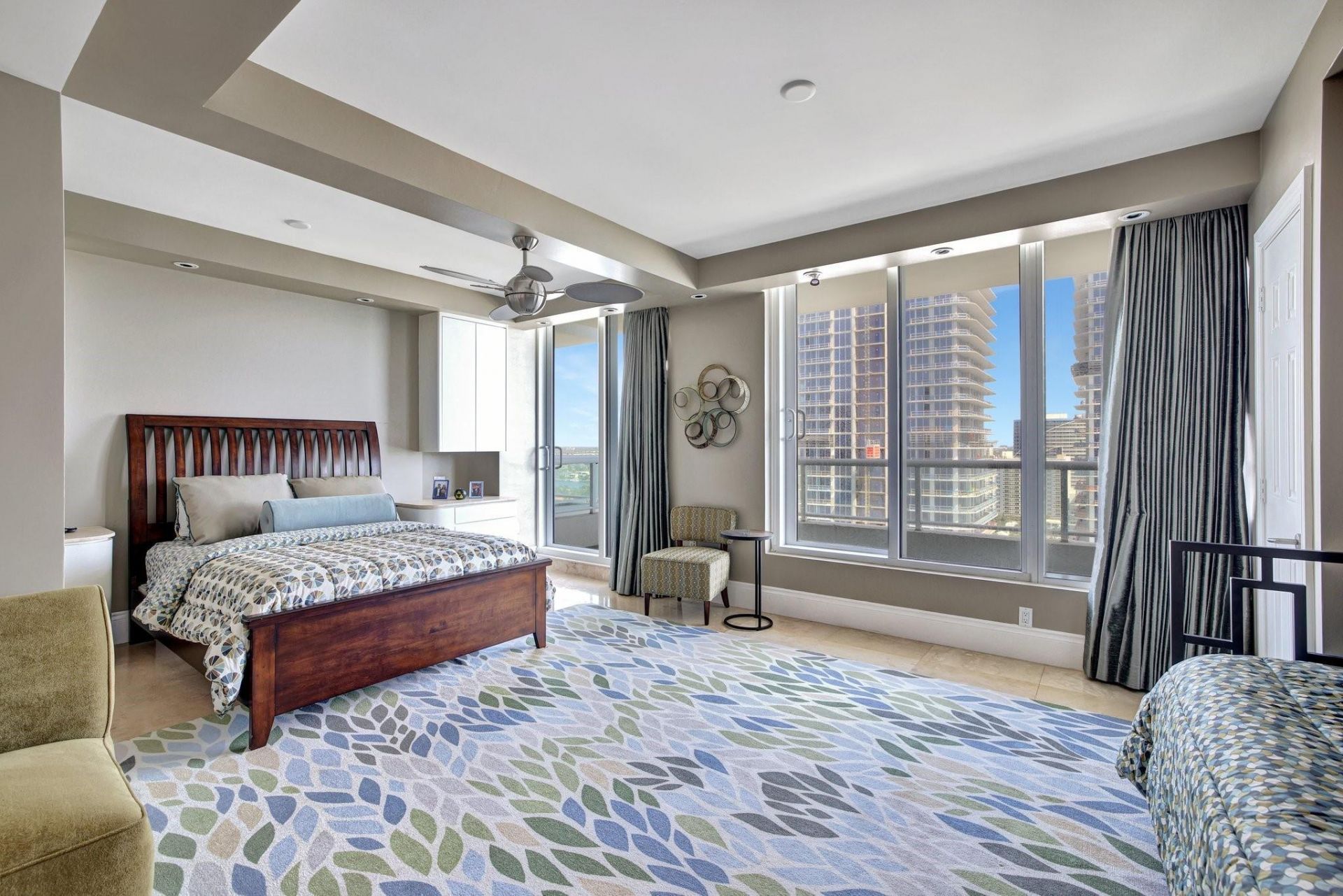 1 N Fort Lauderdale Beach Boulevard, Unit 1801 / 180, Fort Lauderdale, FL 33304 Photo