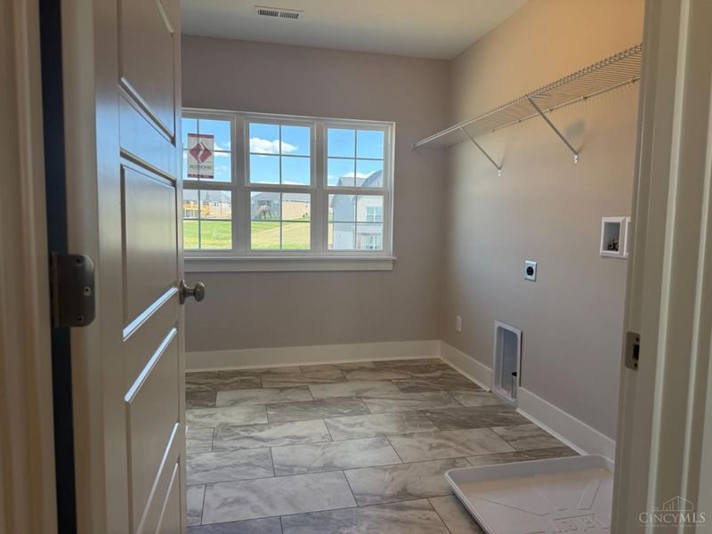 393 David Lee Court, Monroe, OH 45050 Photo 16