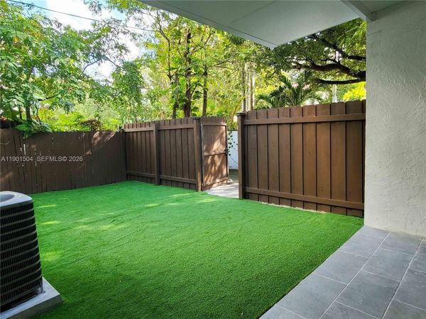 1901 NW S River Dr, Unit 61F, Miami, FL 33125