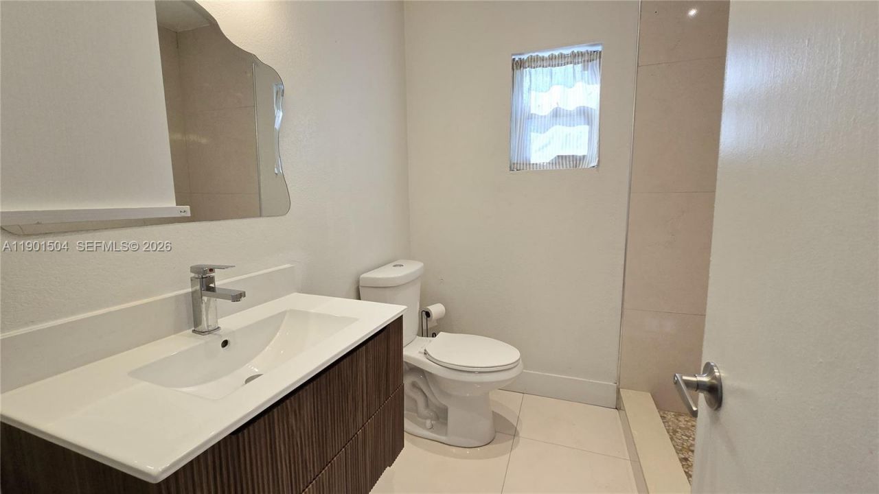 1901 NW S River Dr, Unit 61F, Miami, FL 33125 Photo