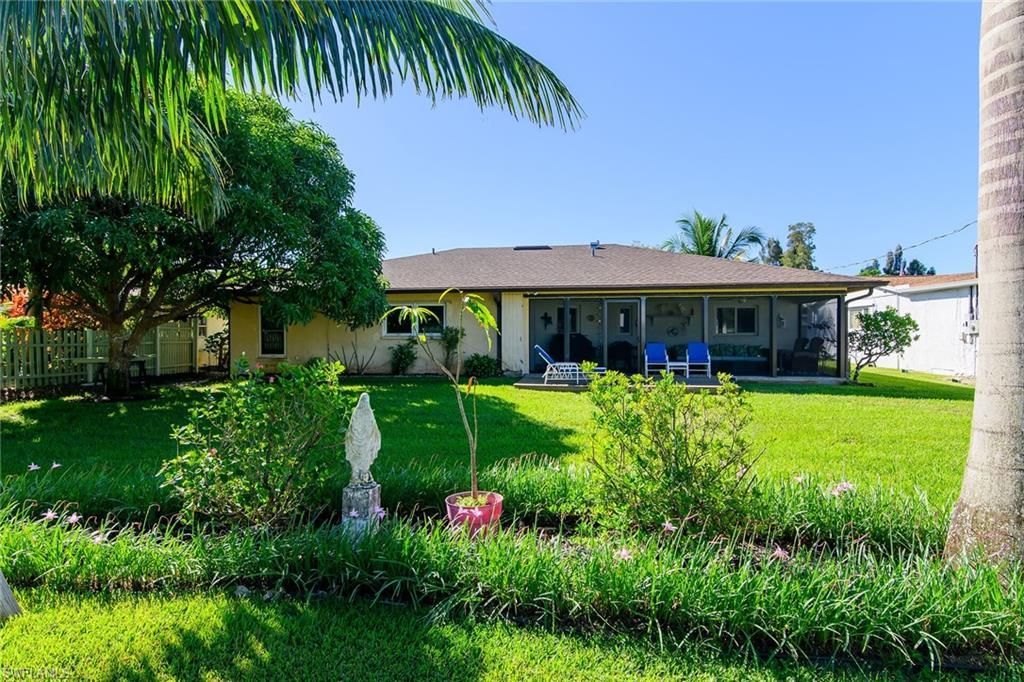 1337 Wisconsin Dr, Naples, FL 34103 Photo