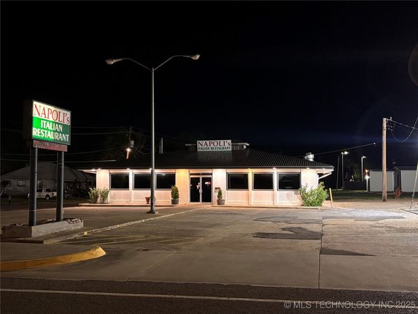 4 S Commerce , Ardmore, OK 73401