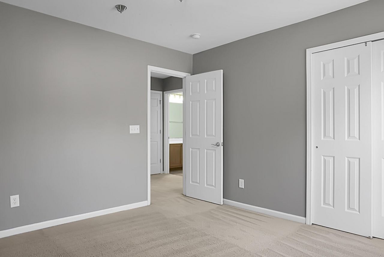 261 Woodbrook Way Photo 32