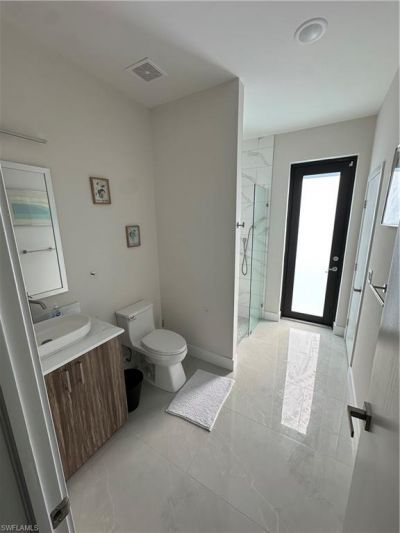 1613 N Gator Cir, Cape Coral, FL 33909 Photo