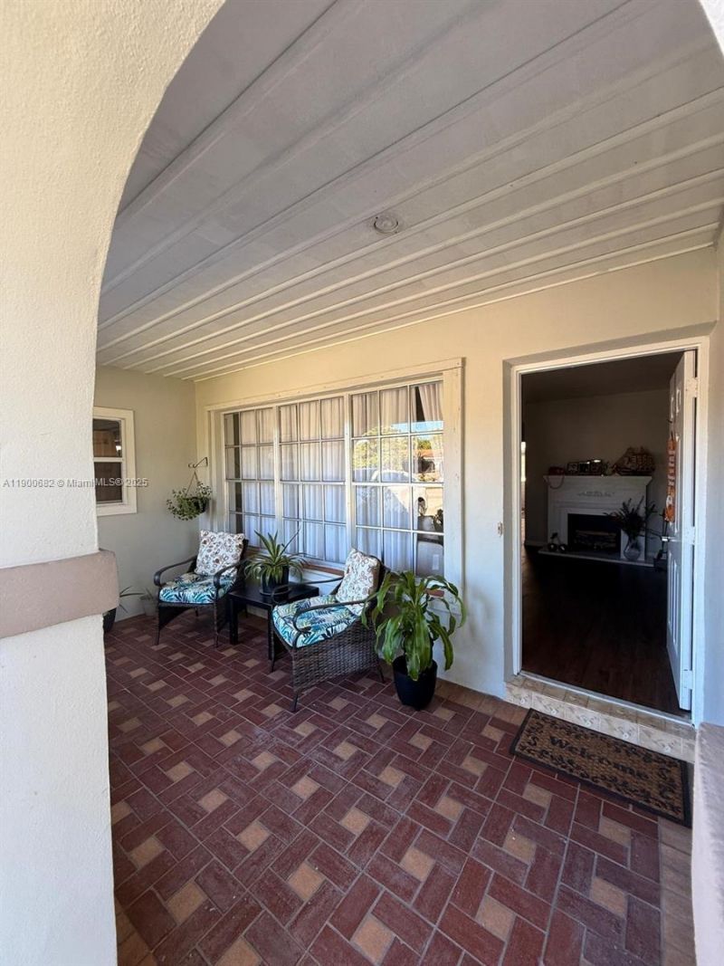 262 NE Floresta Dr, Port Saint Lucie, FL 34983 Photo