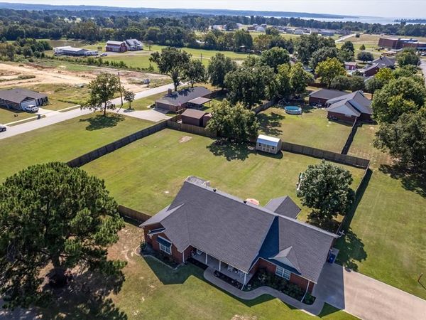 22206 Ellis Drive, Chandler, TX 75758