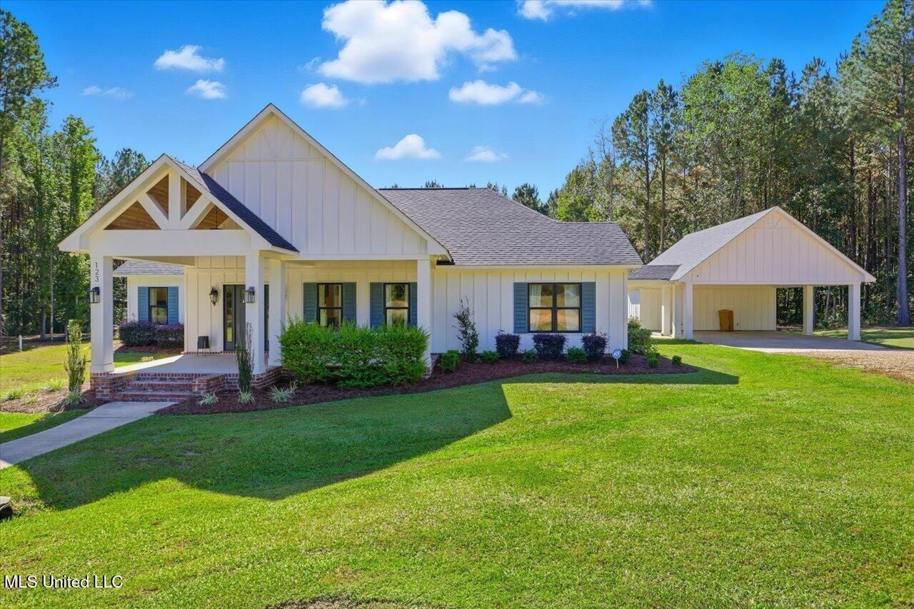 123 L & B Way, Mendenhall, MS 39114 Main Photo