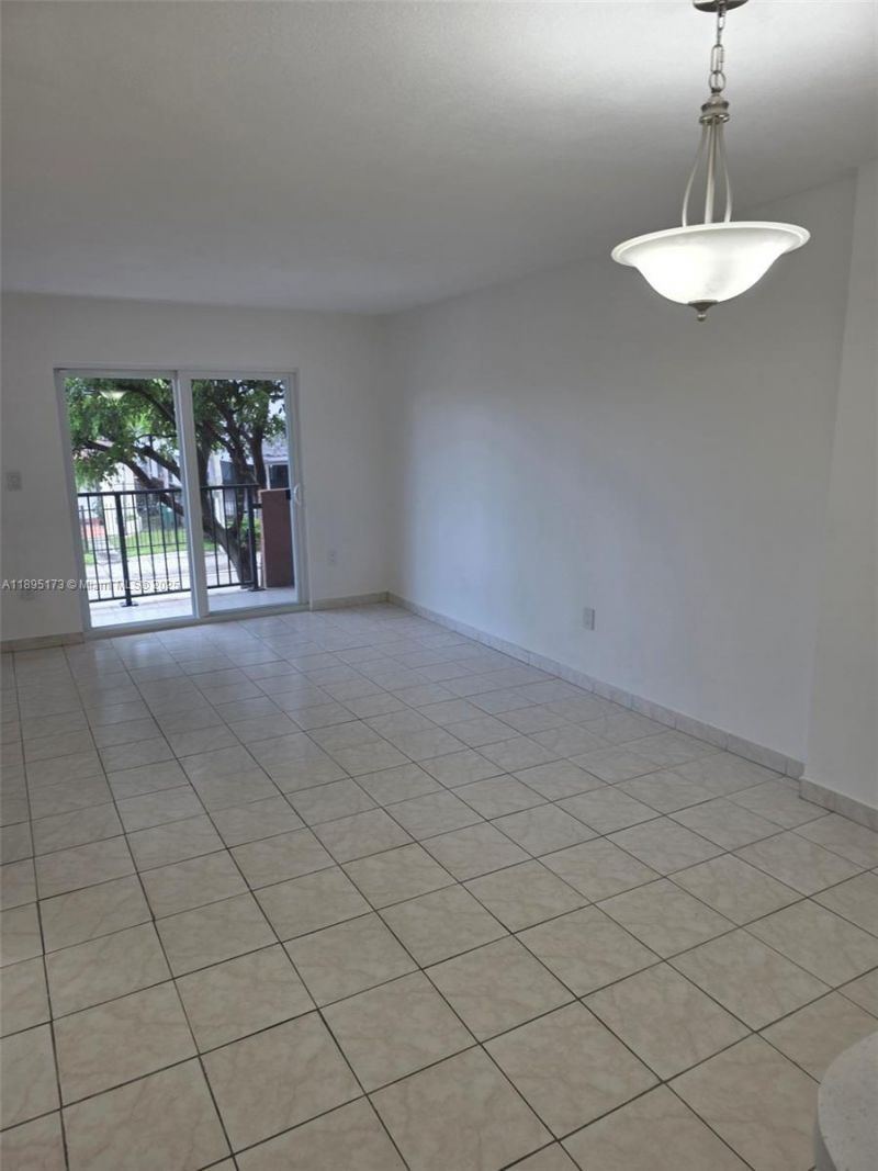 677 SW 9th Ave, Unit 205, Miami, FL 33130 Photo