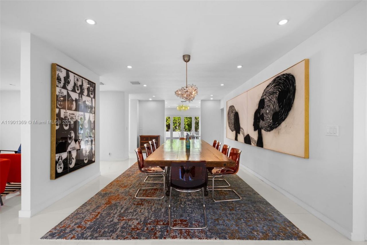 5055 N Bay Rd, Miami Beach, FL 33140 Photo