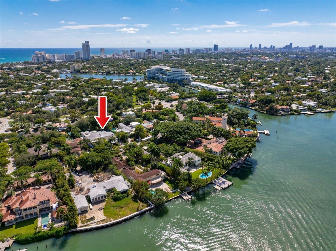 5055 N Bay Rd, Miami Beach, FL 33140 Photo