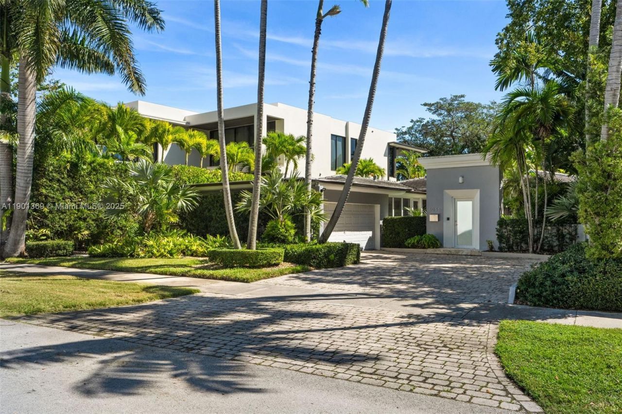 5055 N Bay Rd, Miami Beach, FL 33140 Photo