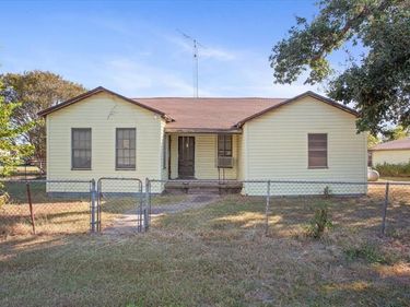100 County Road 120c, Riesel, TX 76682