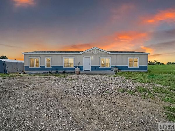 3017 E 750 N, CHESTER, ID 83421