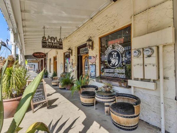 23 W Main St, Ione, CA 95640