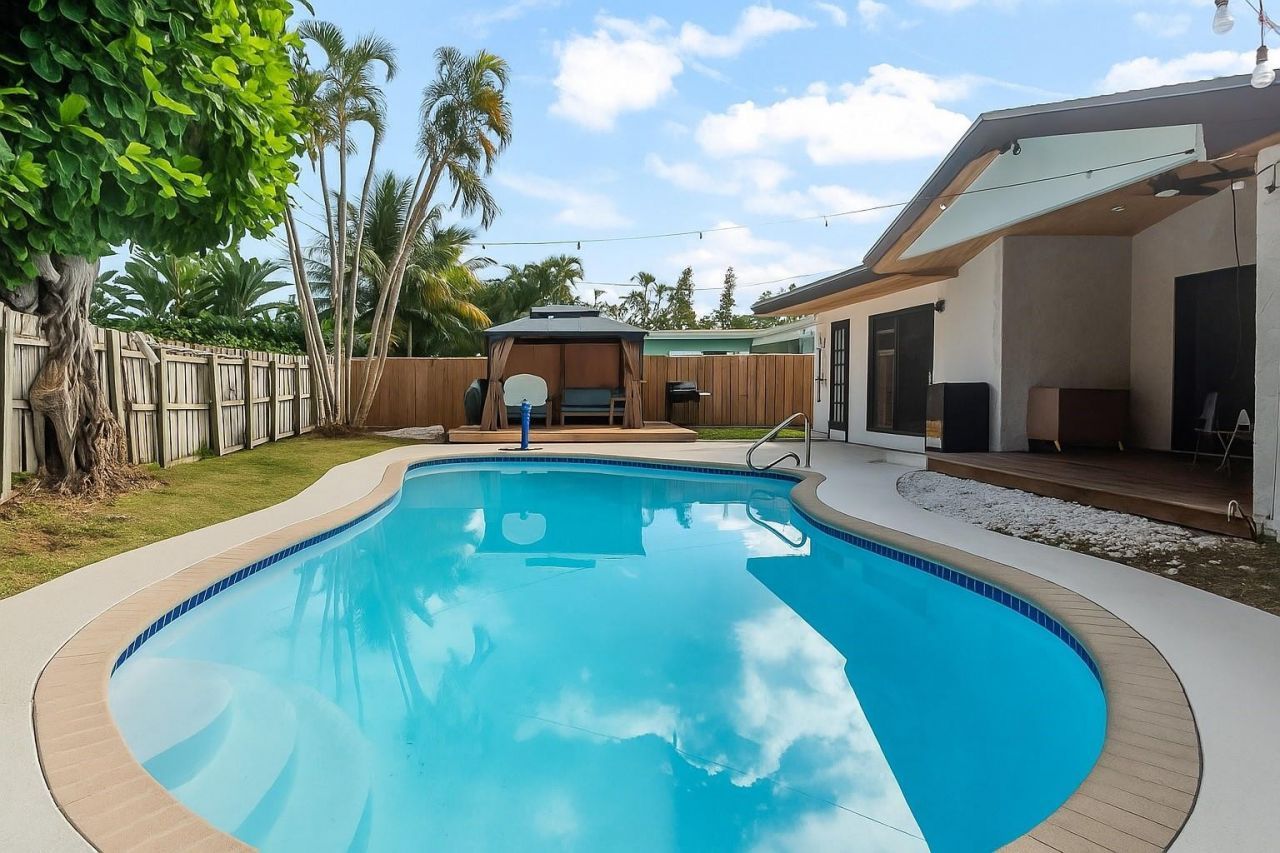 1399 W Camino Real, Boca Raton, FL 33486 Photo