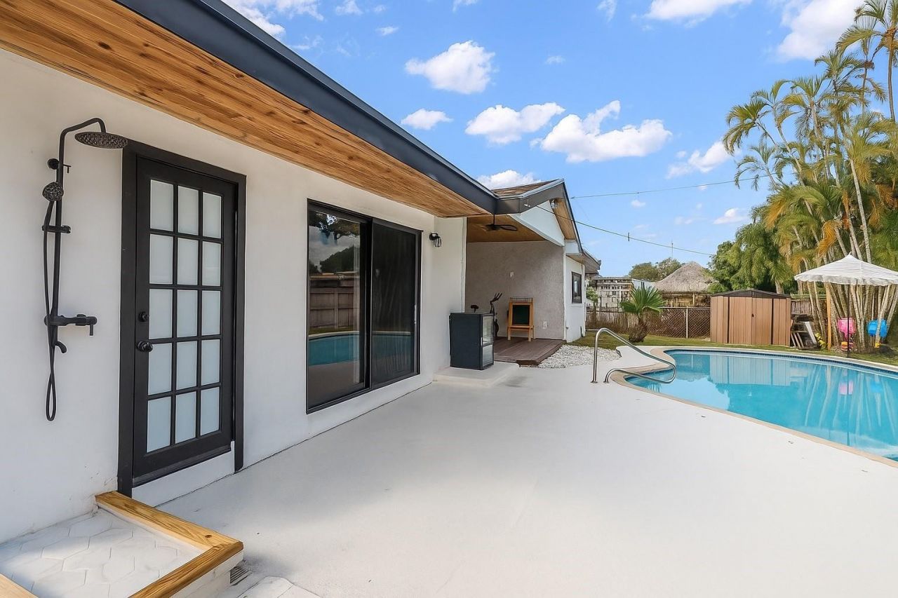 1399 W Camino Real, Boca Raton, FL 33486 Photo