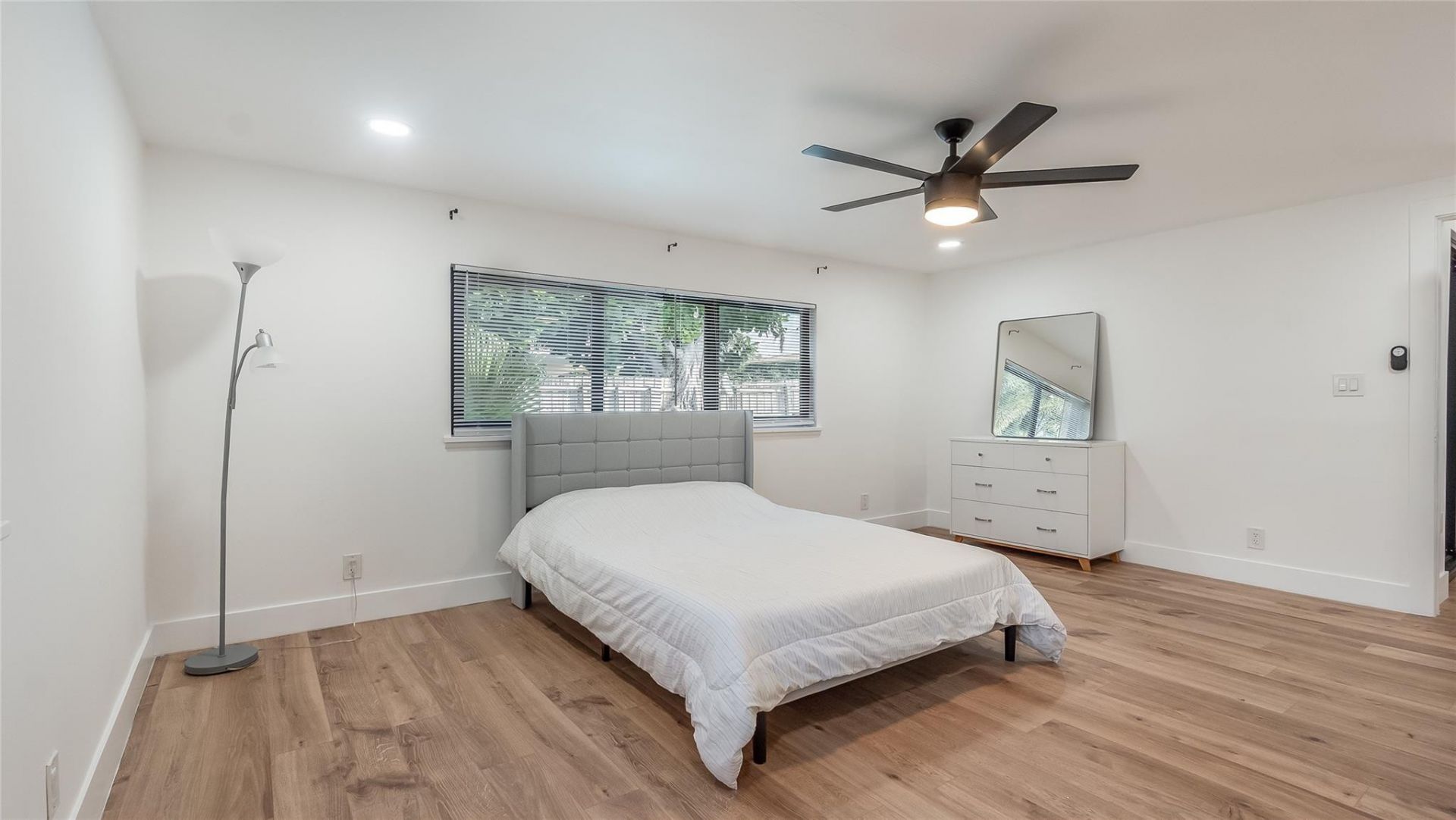 1399 W Camino Real, Boca Raton, FL 33486 Photo