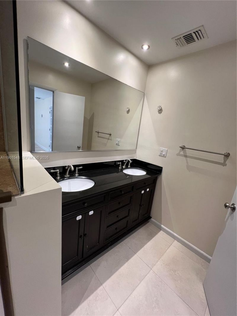 3578 Magellan Cir, Unit 237-3, Aventura, FL 33180 Photo