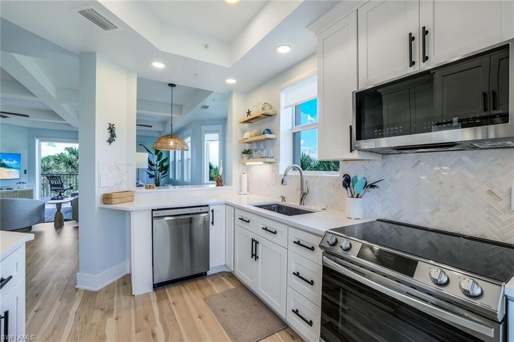 5789 Baltusrol Ct, Unit 302, Sanibel, FL 33957 Photo