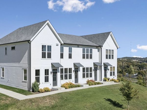 100 Stella Dr, Nashville, TN 37209