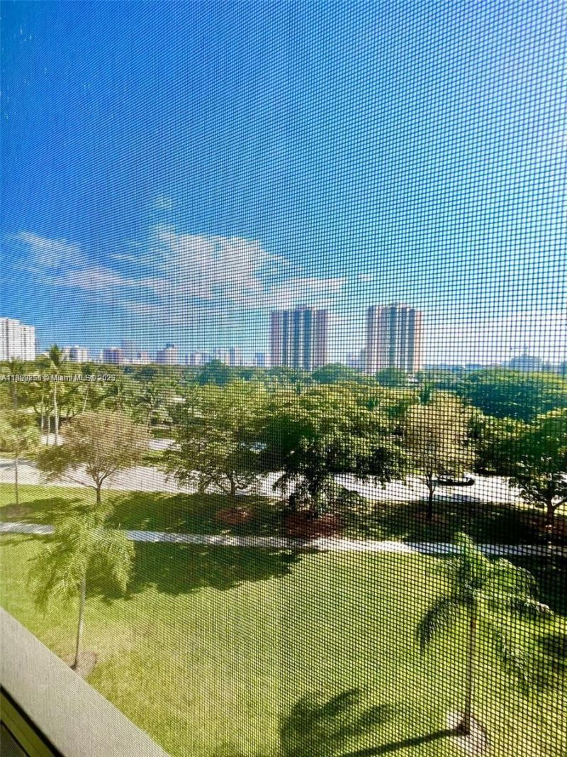 3101 N Country Club Dr, Unit 603, Aventura, FL 33180 Photo