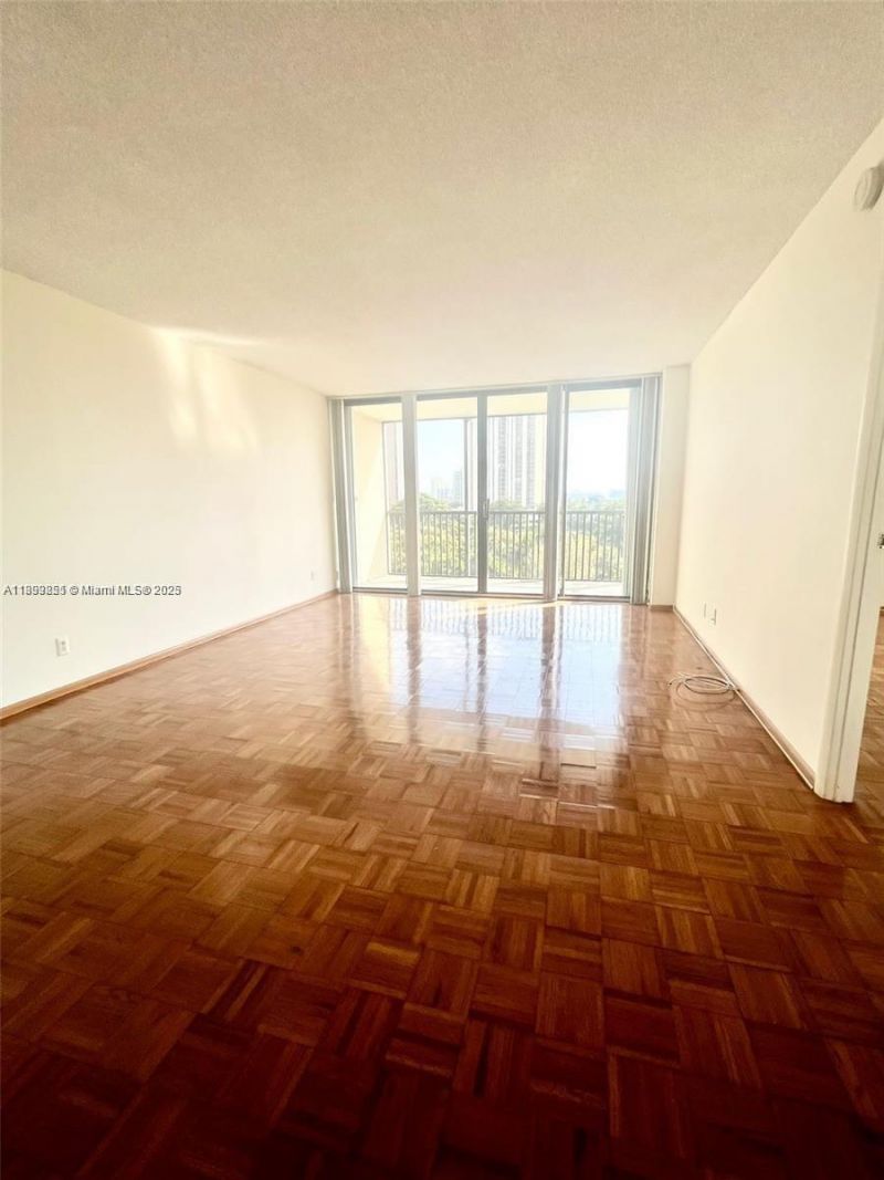 3101 N Country Club Dr, Unit 603, Aventura, FL 33180 Photo