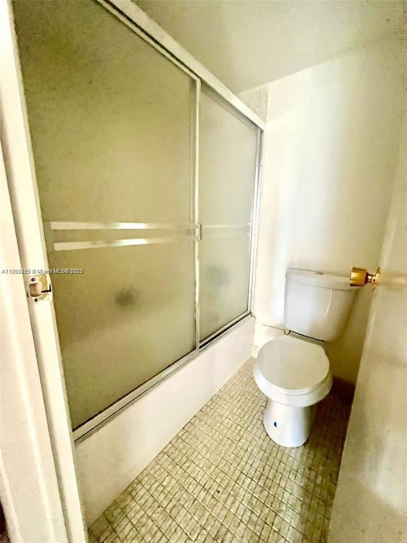 3101 N Country Club Dr, Unit 603, Aventura, FL 33180 Photo