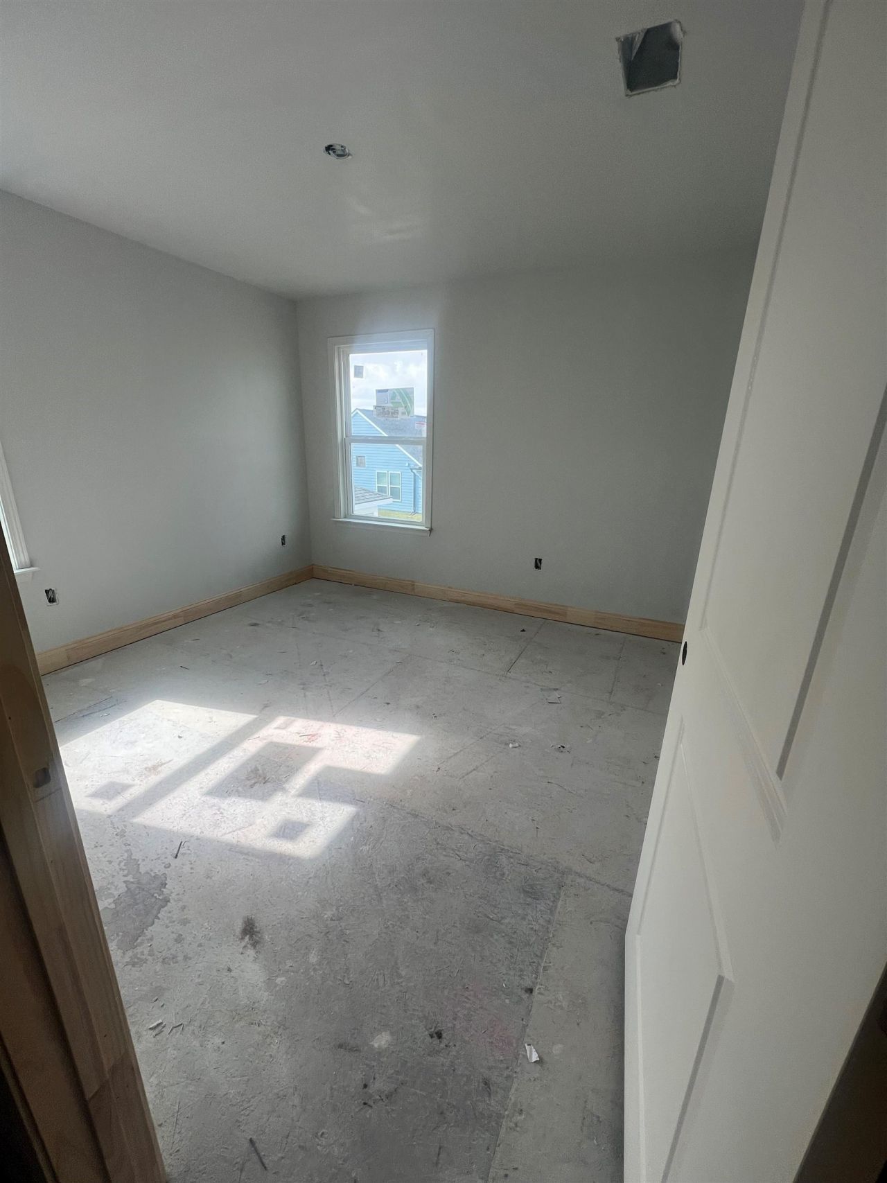 1174 Lady Bird Way Photo 8